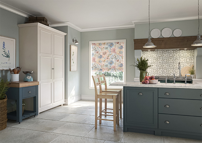 Spring Garden, Heritage - Roman Blind - Image 6